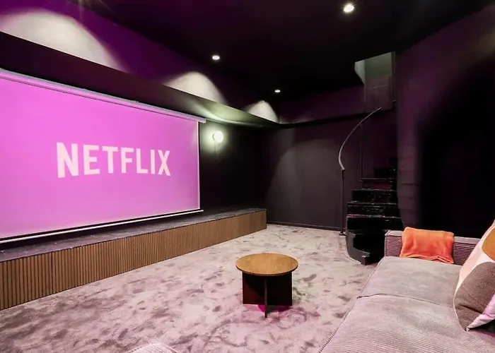 Sublime Duplex Avec Salle De Cinema