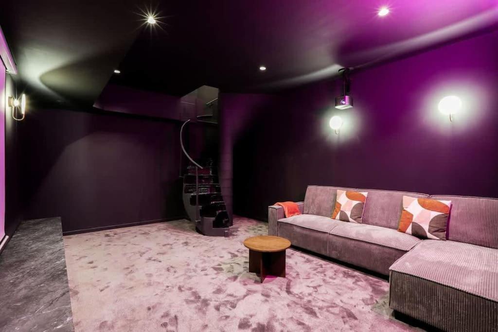 Sublime Duplex Avec Salle De Cinema Apartment Paris
