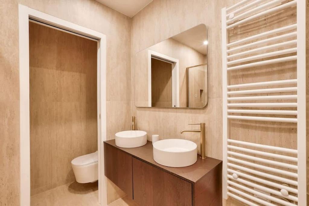 Sublime Duplex Avec Salle De Cinema Parigi